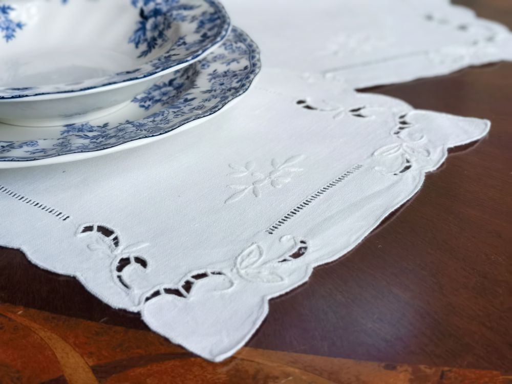 El Yapımı Nakışlı Kenar Dikişl - Linen Table Runner incelemesi ve fiyatı