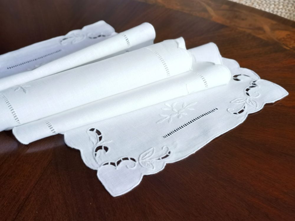 El Yapımı Nakışlı Kenar Dikişl - Linen Table Runner incelemesi ve fiyatı